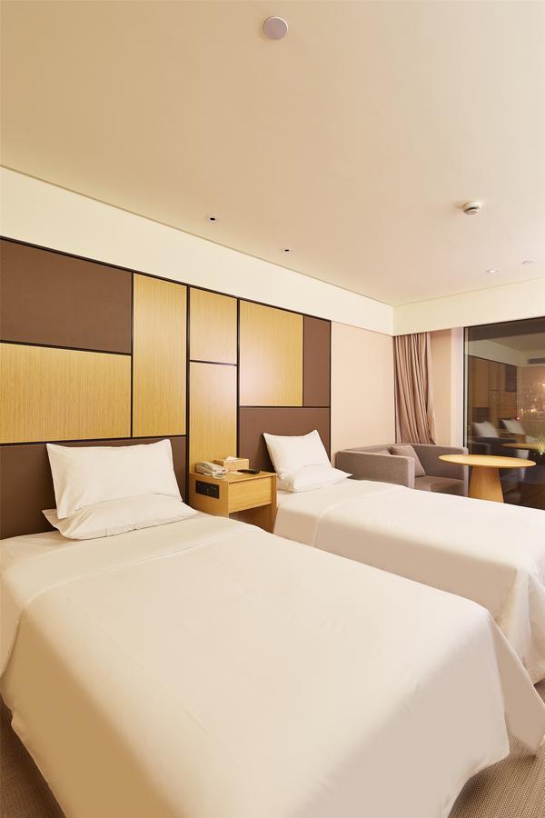 Ji Hotel Changchun Oriental Plaza Екстер'єр фото